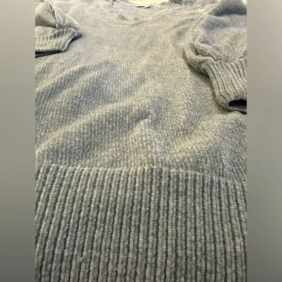 Aspen Autinhs Chanille long sleeve sweater dress - Picture 9 of 10